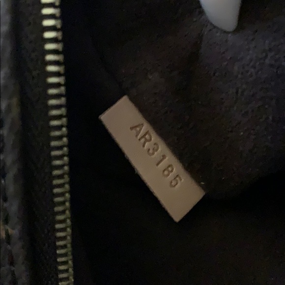 **SOLD Authentic Louis Vuitton Monogram Métis - Picture 5 of 8
